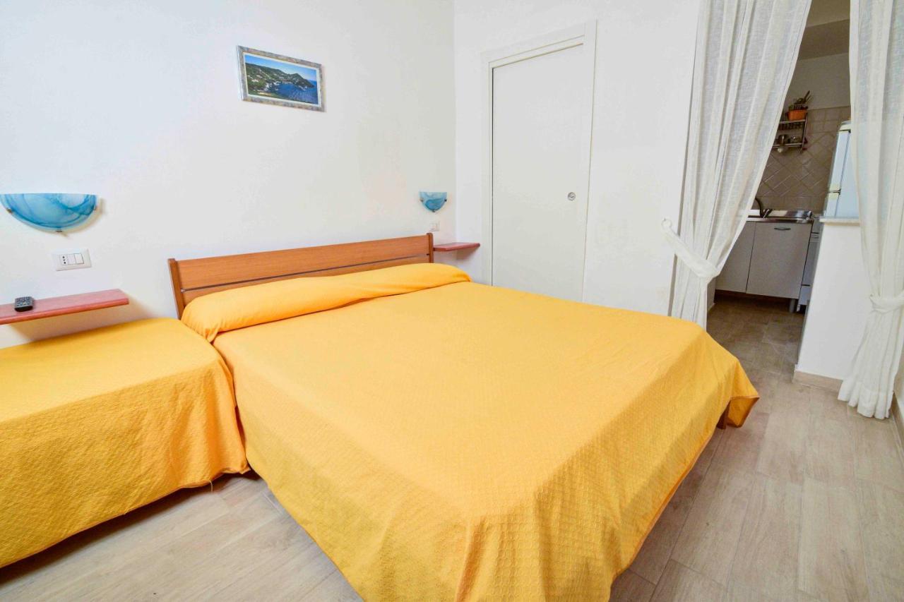 Solemareponza Monolocali La Piana Apartamento Exterior foto